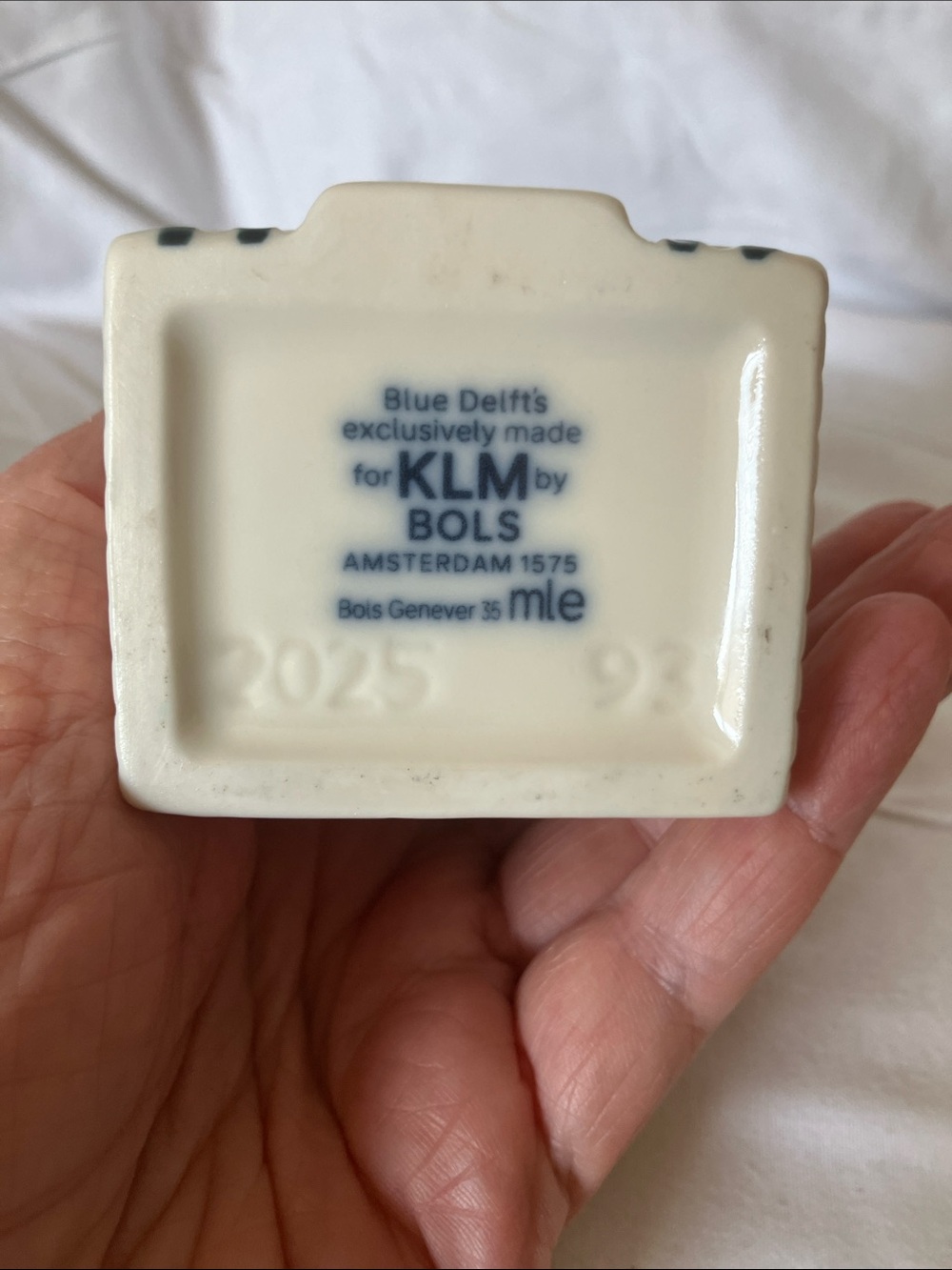 KLM Dreft’s Cream and Dark Blue - Picture 6 of 7
